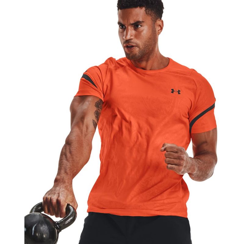 Camiseta-Manga-Corta-under-armour-para-hombre-Ua-Rush-2.0-Emboss-Ss-para-entrenamiento-color-naranja.-Modelo-In-Action