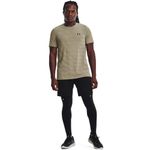 Camiseta-Manga-Corta-under-armour-para-hombre-Ua-Seamless-Radial-Ss-para-entrenamiento-color-negro.-Outfit-Completo