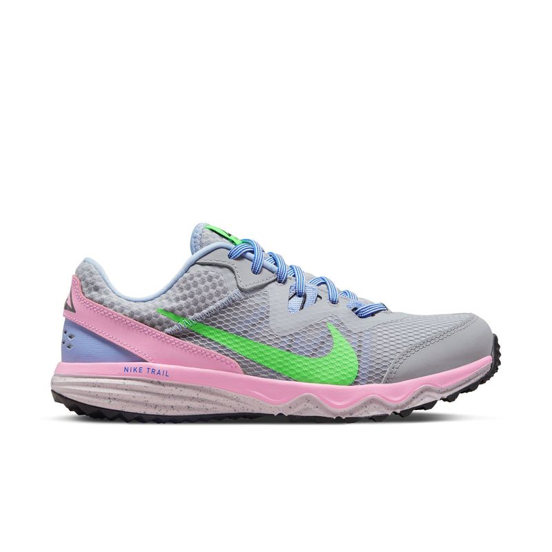 Tenis-nike-para-mujer-Wmns-Nike-Juniper-Trail-para-correr-color-gris.-Lateral-Externa-Derecha