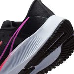 Tenis-nike-para-mujer-Wmns-Nike-Air-Zoom-Pegasus-38-para-correr-color-negro.-Detalle-2