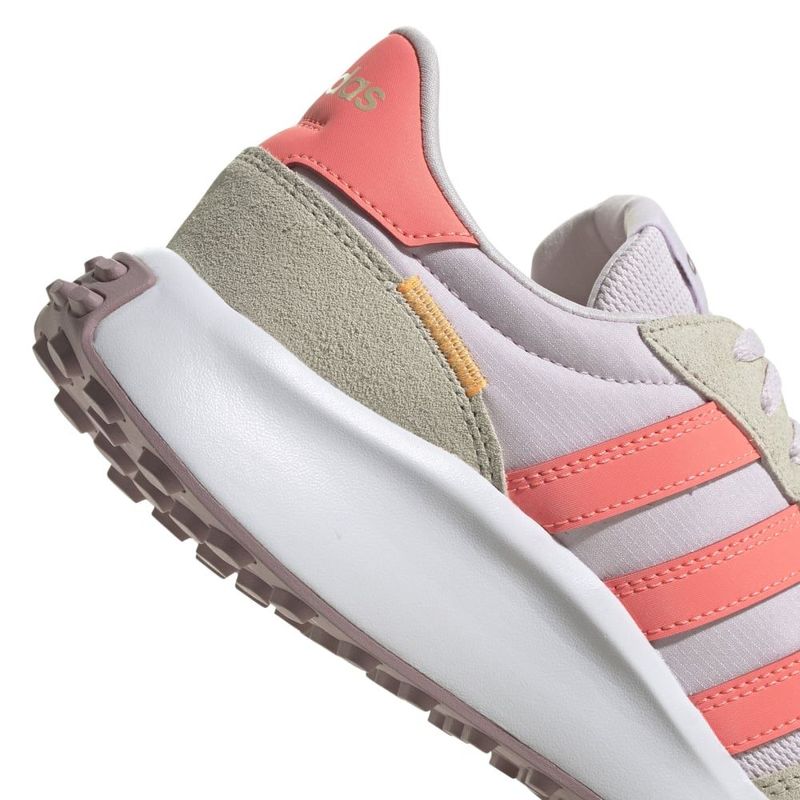 Tenis-adidas-para-mujer-Run-70S-para-moda-color-rosado.-Detalle-1
