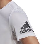 Camiseta-Manga-Corta-adidas-para-hombre-Run-It-Tee-M-para-correr-color-blanco.-Detalle-1