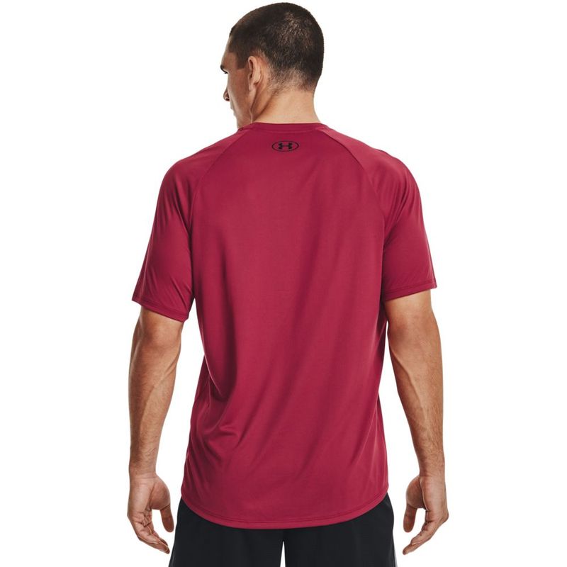 Camiseta-Manga-Corta-under-armour-para-hombre-Ua-Tech-2.0-Ss-Tee-para-entrenamiento-color-rosado.-Reverso-Sobre-Modelo