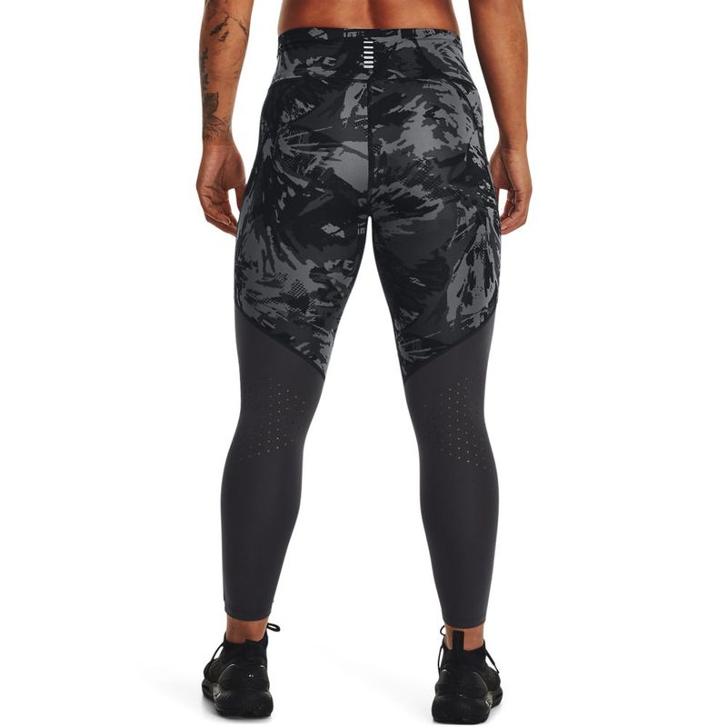 Licra-under-armour-para-mujer-Ua-Fly-Fast-Ankle-Tight-Ii-para-correr-color-negro.-Reverso-Sobre-Modelo