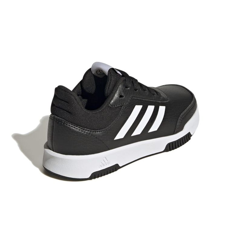 Tenis-adidas-para-niño-Tensaur-Sport-2.0-K-para-correr-color-negro.-Talon