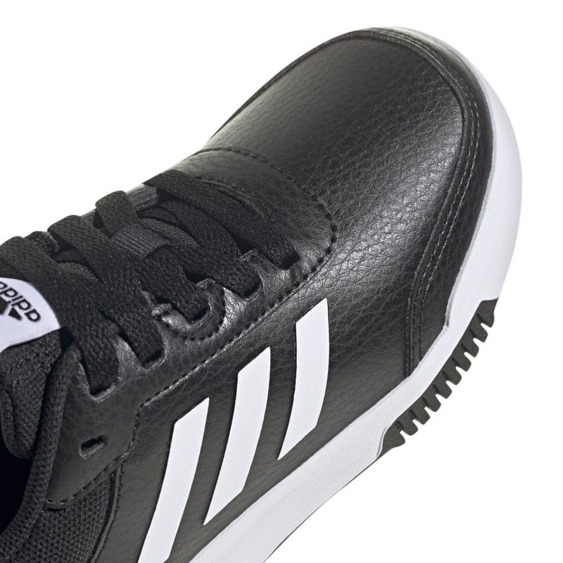 Tenis-adidas-para-niño-Tensaur-Sport-2.0-K-para-correr-color-negro.-Detalle-2