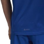 Camiseta-Manga-Corta-adidas-para-hombre-Own-The-Run-Tee-para-correr-color-azul.-Detalle-1