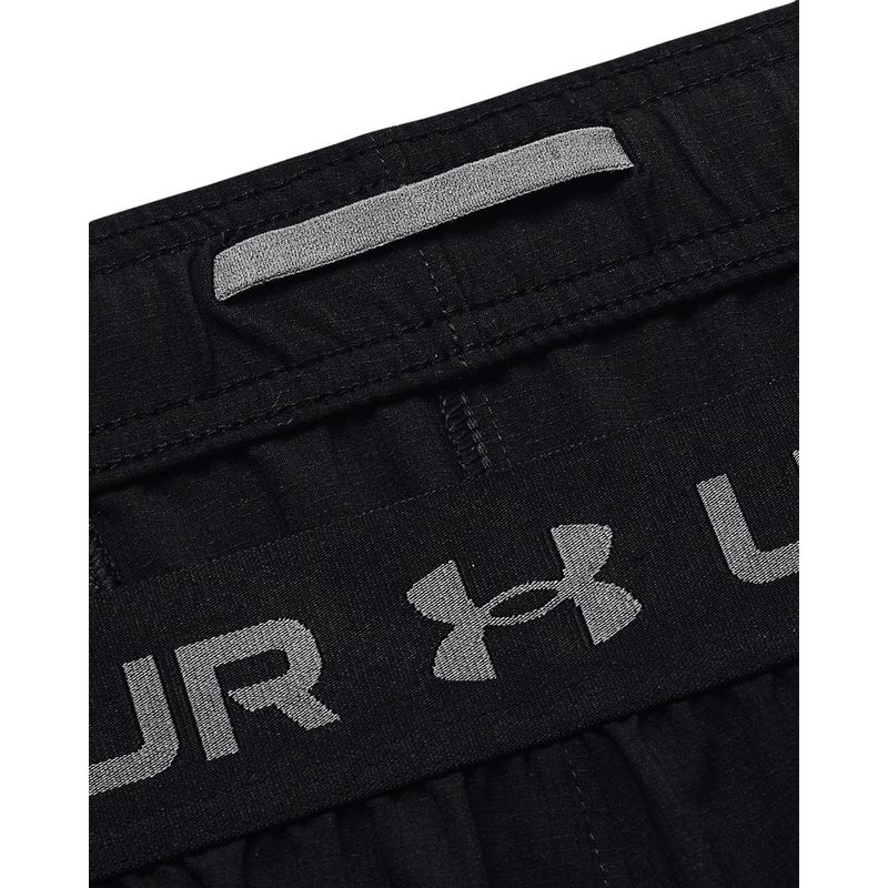 Pantaloneta-under-armour-para-hombre-Ua-Vanish-Woven-Snap-Sts-para-entrenamiento-color-negro.-Detalle-Sobre-Modelo-3