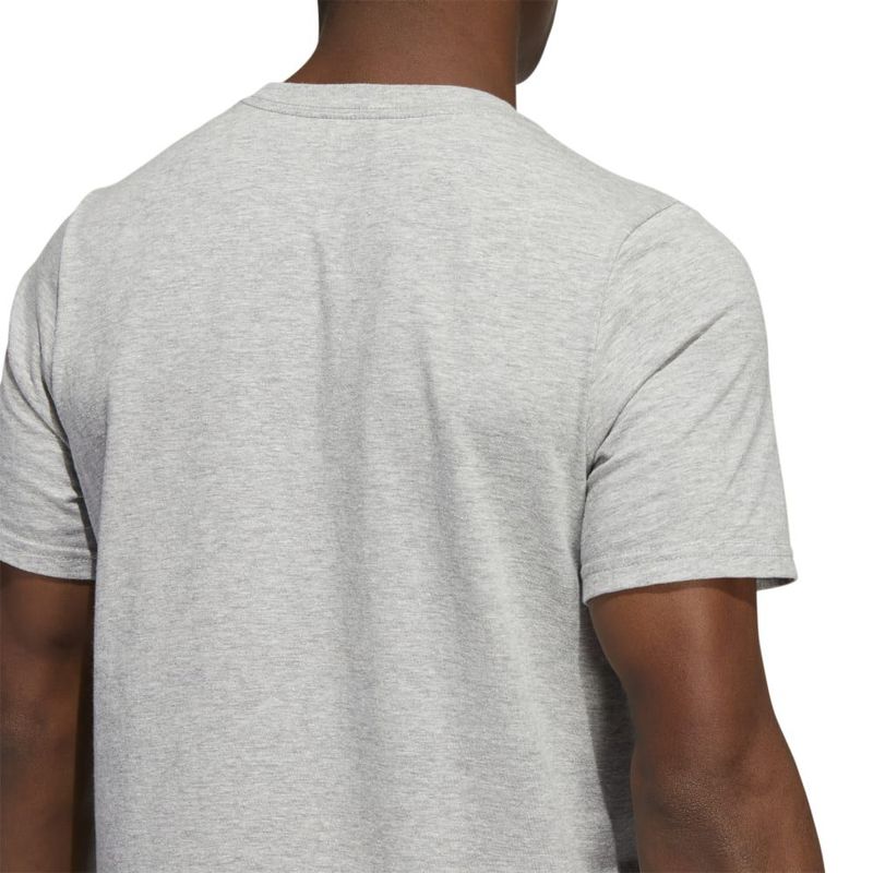 Camiseta-Manga-Corta-adidas-para-hombre-Basic-Bos-Tee-para-moda-color-gris.-Detalle-2