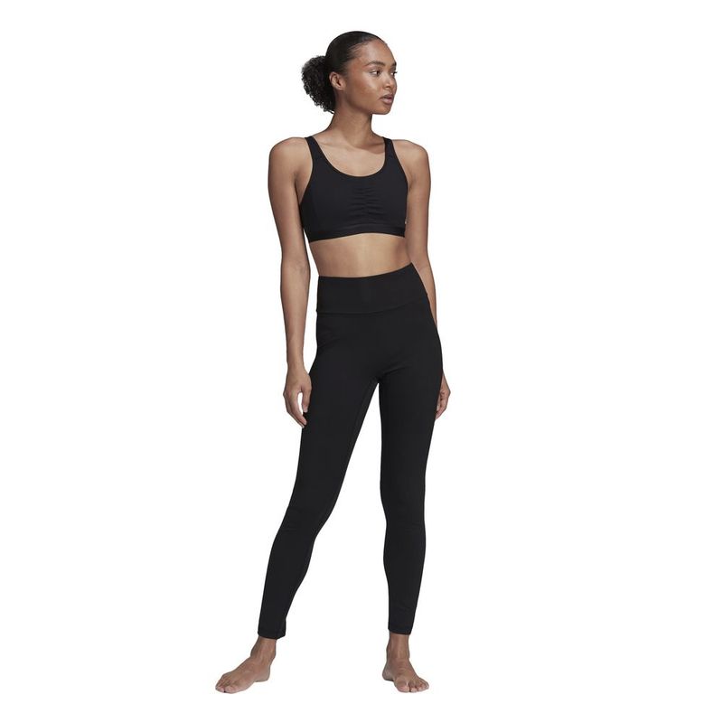 Licra-adidas-para-mujer-Yoga-Tight-para-entrenamiento-color-negro.-Outfit-Completo