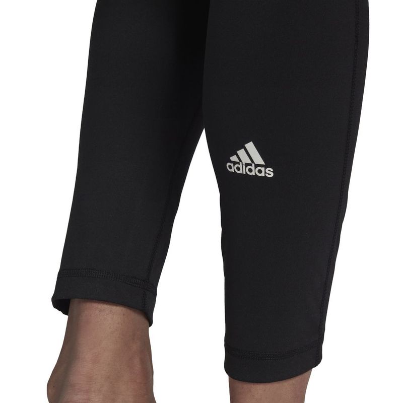 Licra-adidas-para-mujer-Yoga-Tight-para-entrenamiento-color-negro.-Detalle-2