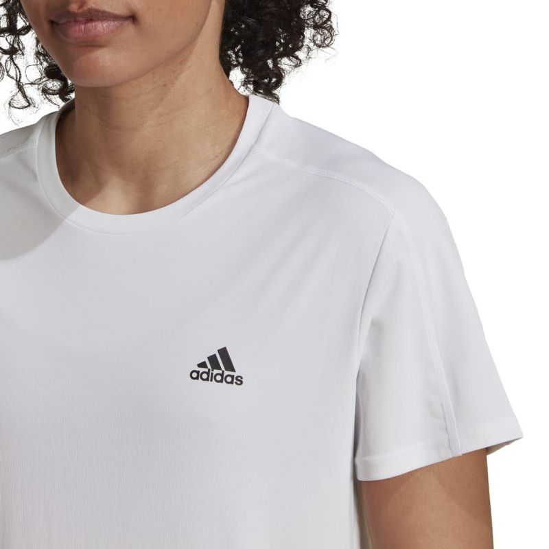 Camiseta-Manga-Corta-adidas-para-mujer-Run-It-Tee-W-para-correr-color-blanco.-Detalle-2