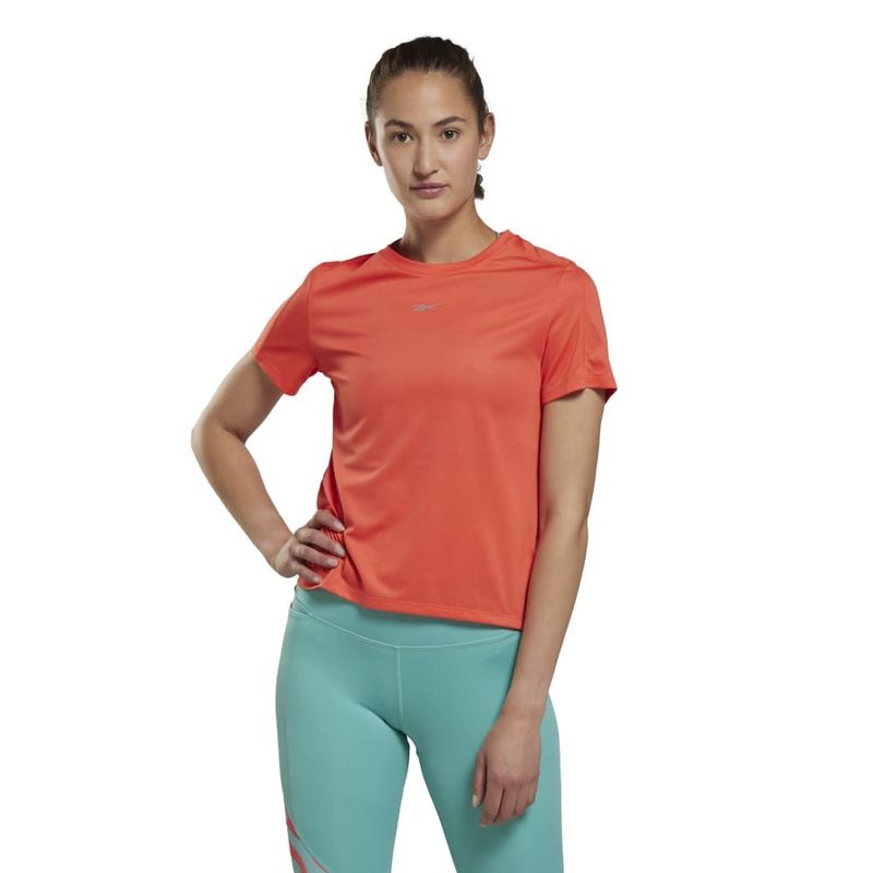 Camiseta-Manga-Corta-reebok-para-mujer-Wor-Run-Speedwick-Tee-para-correr-color-naranja.-Frente-Sobre-Modelo