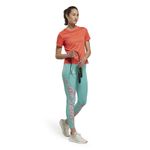 Camiseta-Manga-Corta-reebok-para-mujer-Wor-Run-Speedwick-Tee-para-correr-color-naranja.-Outfit-Completo