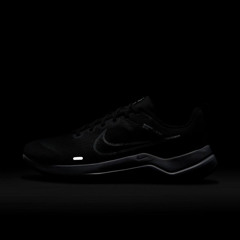 Tenis-nike-para-mujer-W-Nike-Downshifter-12-para-correr-color-negro.-Reflectores
