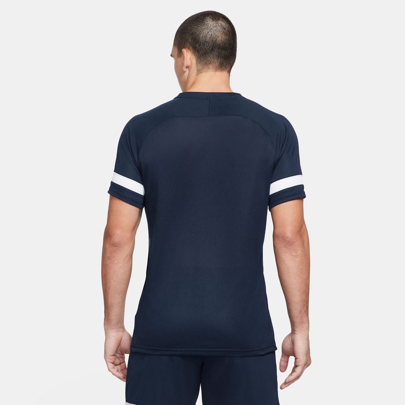 Camiseta-Manga-Corta-nike-para-hombre-M-Nk-Df-Acd21-Top-Ss-para-futbol-color-azul.-Reverso-Sobre-Modelo