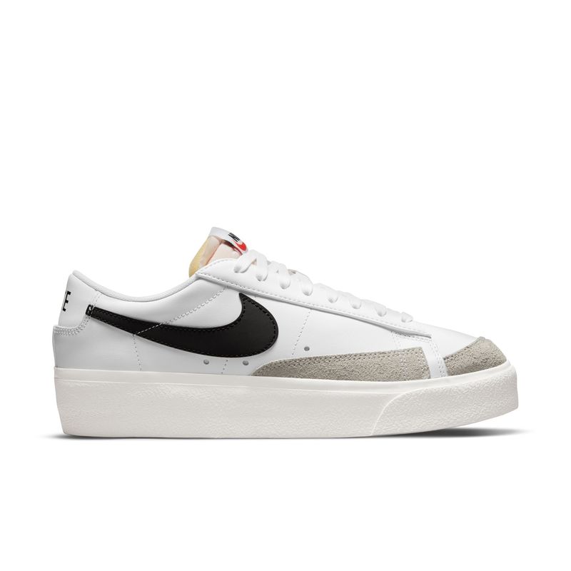 Tenis-nike-para-mujer-W-Blazer-Low-Platform-para-moda-color-blanco.-Lateral-Externa-Derecha