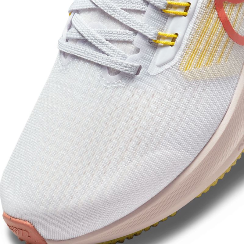 Tenis-nike-para-mujer-Wmns-Nike-Air-Zoom-Pegasus-39-para-correr-color-morado.-Detalle-1