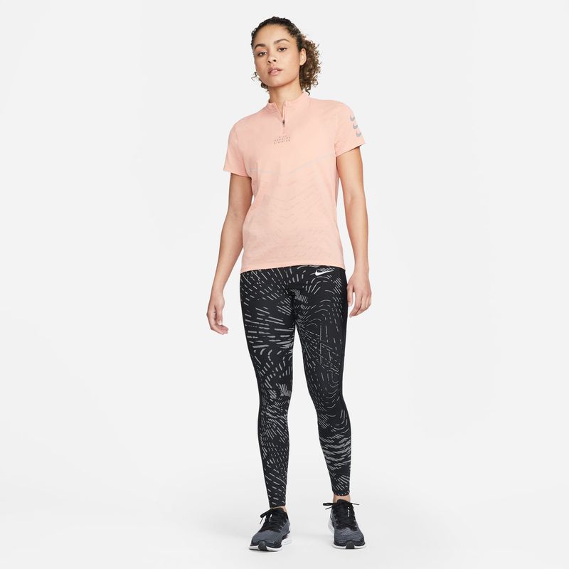 Camiseta-Manga-Corta-nike-para-mujer-W-Nk-Dfadv-Run-Dvn-Eng-Ss-Top-para-correr-color-naranja.-Outfit-Completo
