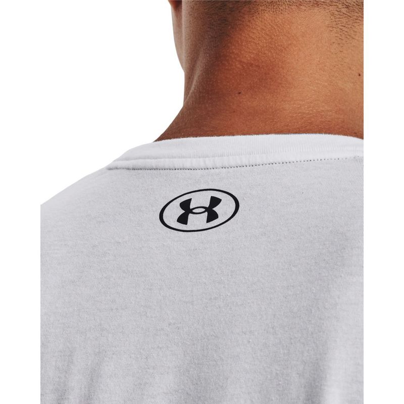 Camiseta-Manga-Corta-under-armour-para-hombre-Ua-Pjt-Rock-Q3-Payoff-Ss-2-para-entrenamiento-color-blanco.-Detalle-Sobre-Modelo-3