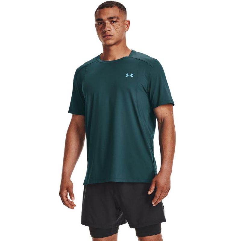 Camiseta-Manga-Corta-under-armour-para-hombre-Ua-Iso-Chill-Laser-Tee-para-correr-color-amarillo.-Frente-Sobre-Modelo