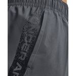 Pantaloneta-under-armour-para-hombre-Ua-Woven-Graphic-Shorts-para-entrenamiento-color-negro.-Detalle-Sobre-Modelo-1