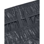 Pantaloneta-under-armour-para-hombre-Ua-Woven-Emboss-Shorts-para-entrenamiento-color-negro.-Detalle-Sobre-Modelo-3