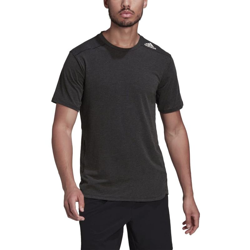 Camiseta-Manga-Corta-adidas-para-hombre-M-D4S-Tee-para-entrenamiento-color-negro.-Zoom-Frontal-Sobre-Modelo