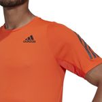 Camiseta-Manga-Corta-adidas-para-hombre-Run-Icon-Tee-para-correr-color-naranja.-Detalle-2