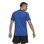 Camiseta-Manga-Corta-adidas-para-hombre-M-D4T-Tee-para-entrenamiento-color-azul.-Reverso-Sobre-Modelo