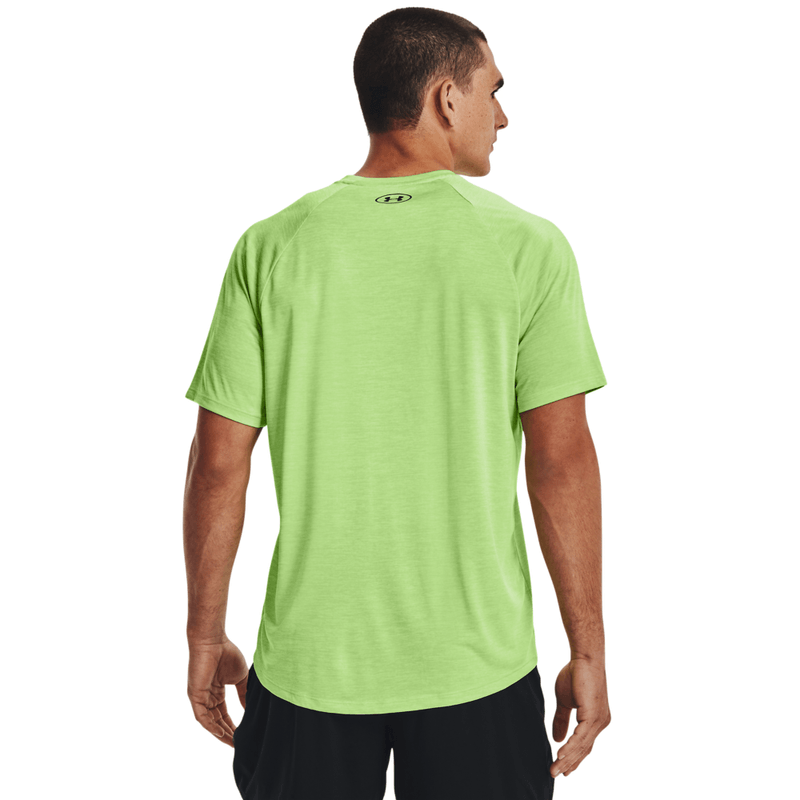 Camiseta-Manga-Corta-under-armour-para-hombre-Ua-Tech-2.0-Ss-Tee-para-entrenamiento-color-verde.-Reverso-Sobre-Modelo