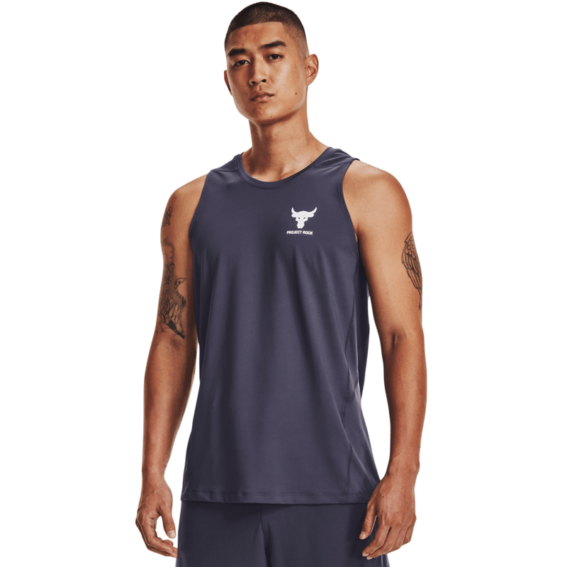 Camiseta-Manga-Sisa-under-armour-para-hombre-Ua-Pjt-Rk-Armourprint-Ftd-Tk-para-entrenamiento-color-morado.-Frente-Sobre-Modelo