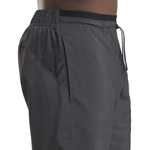 Pantaloneta-reebok-para-hombre-Wor-Strength-Short-para-entrenamiento-color-negro.-Detalle-Sobre-Modelo-2
