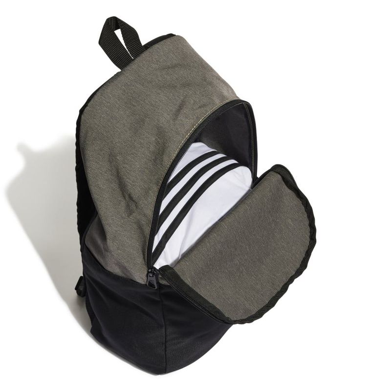 Morral-adidas-para-hombre-Daily-Bp-Ii-para-entrenamiento-color-morado.-Lateral