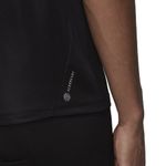 Camiseta-Manga-Corta-adidas-para-mujer-Run-It-Tee-W-para-correr-color-negro.-Detalle-2