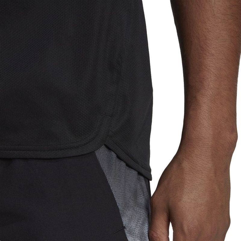 Camiseta-Manga-Corta-adidas-para-hombre-Hiit-D4M-So-Tee-para-entrenamiento-color-negro.-Detalle-2