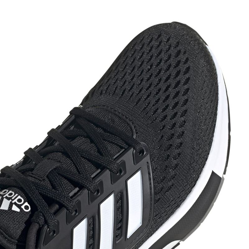 Tenis-adidas-para-mujer-Eq21-Run-para-correr-color-negro.-Detalle-1