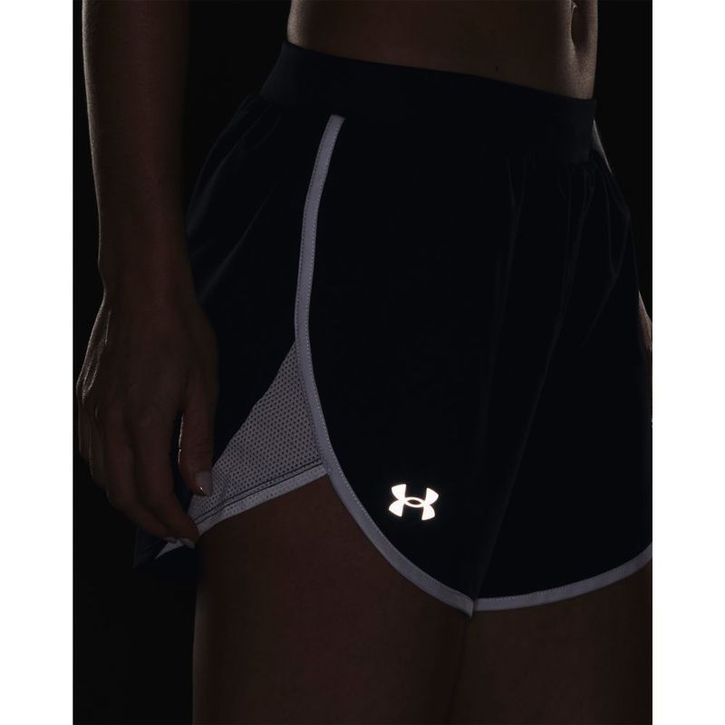 Pantaloneta-under-armour-para-mujer-Ua-Fly-By-Elite-5---Short-para-correr-color-negro.-Reflectores