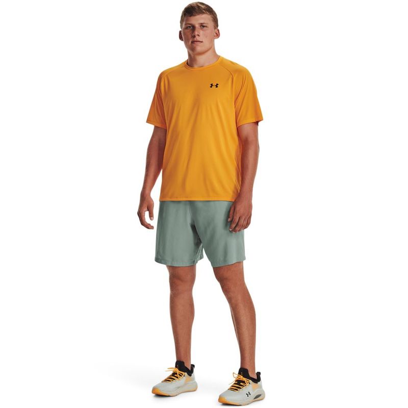 Camiseta-Manga-Corta-under-armour-para-hombre-Ua-Tech-2.0-Ss-Tee-Novelty-para-entrenamiento-color-amarillo.-Outfit-Completo