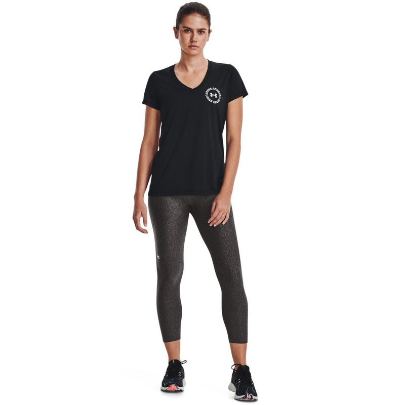 Camiseta-Manga-Corta-under-armour-para-mujer-Tech-Solid-Lc-Crest-Ssv-para-entrenamiento-color-negro.-Outfit-Completo