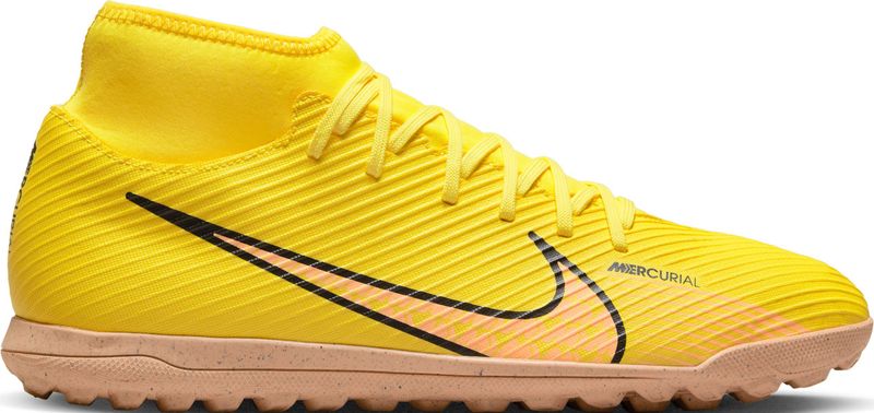 Guayos-nike-para-hombre-Superfly-9-Club-Tf-para-futbol-color-amarillo.-Lateral-Externa-Derecha