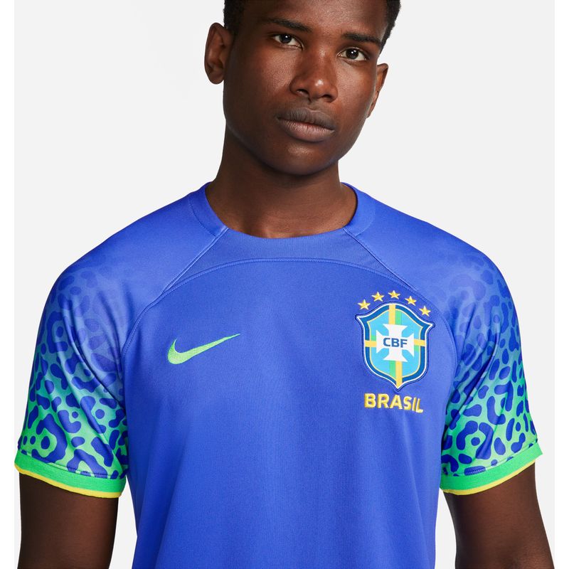 Camiseta-Manga-Corta-nike-para-hombre-Cbf-M-Nk-Df-Stad-Jsy-Ss-Aw-para-futbol-color-azul.-Zoom-Frontal-Sobre-Modelo