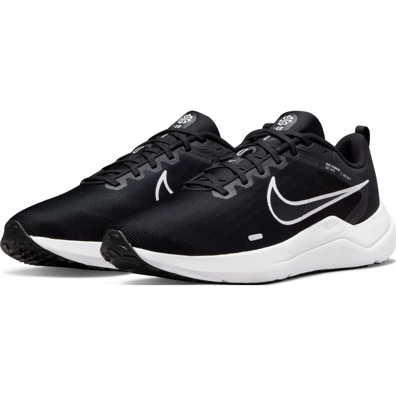 Tenis-nike-para-hombre-Nike-Downshifter-12-para-correr-color-negro.-Par-Alineados