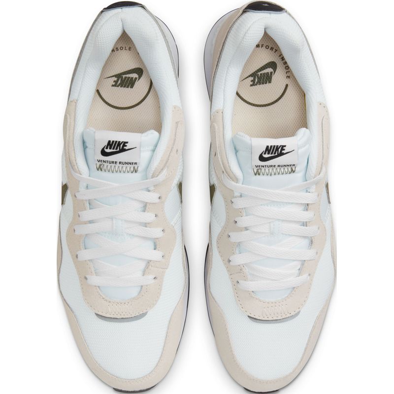 Tenis-nike-para-hombre-Nike-Venture-Runner-para-moda-color-blanco.-Capellada