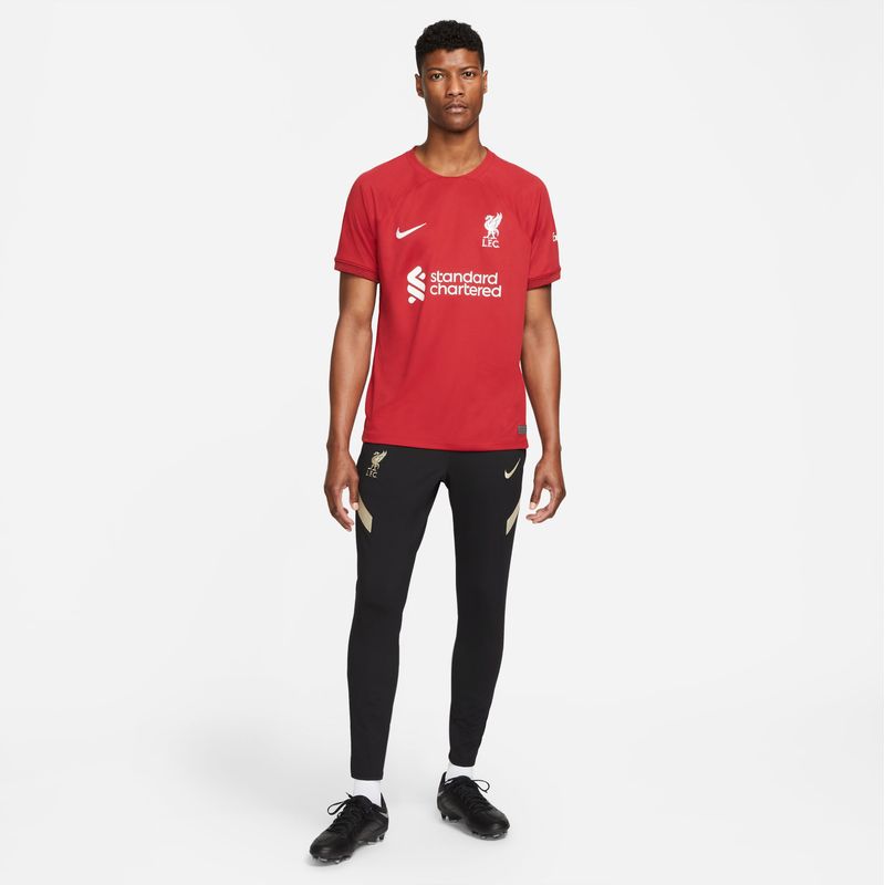 Camiseta-Manga-Corta-nike-para-hombre-Lfc-M-Nk-Df-Stad-Jsy-Ss-Hm-para-futbol-color-blanco.-Sobre-Modelo