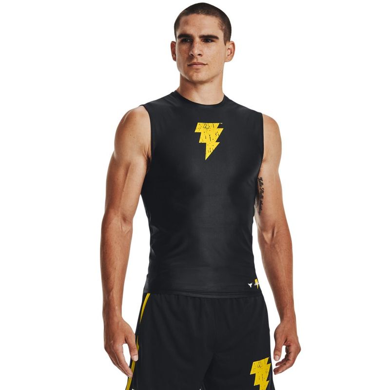 Camiseta-Manga-Sisa-under-armour-para-hombre-Pjt-Rock-Ba-Hg-Isochill-Sl-para-entrenamiento-color-negro.-Frente-Sobre-Modelo