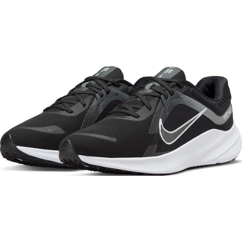 Tenis-nike-para-hombre-Nike-Quest-5-para-correr-color-negro.-Par-Alineados