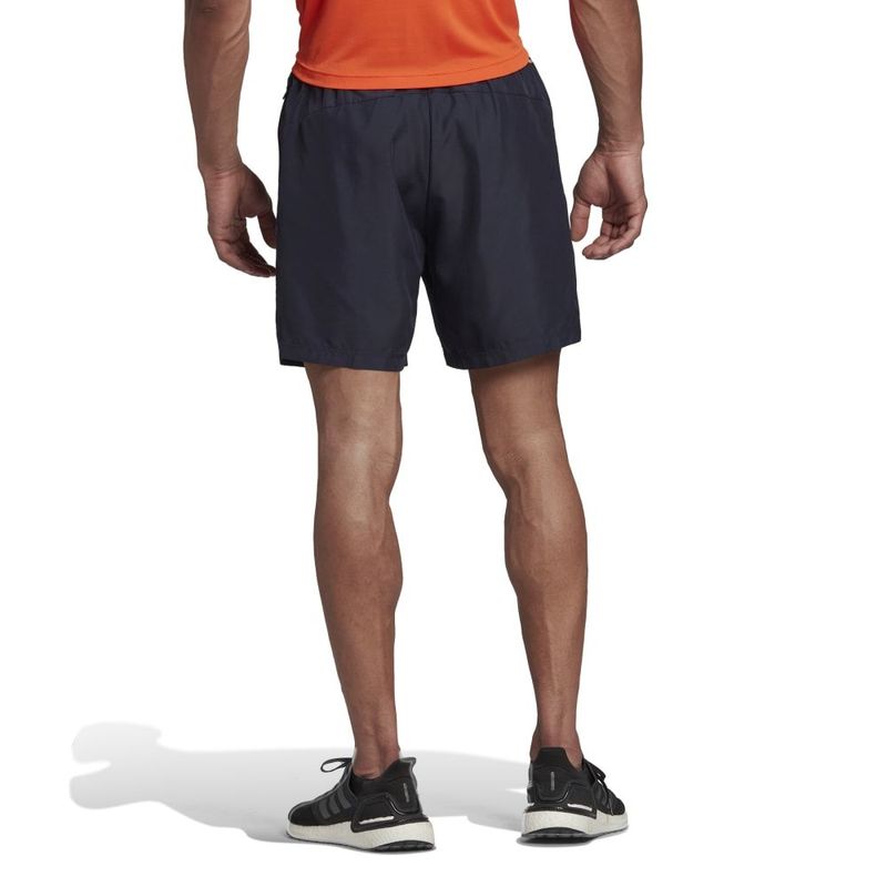 Pantaloneta-adidas-para-hombre-D2M-Logo-Short-para-entrenamiento-color-azul.-Reverso-Sobre-Modelo