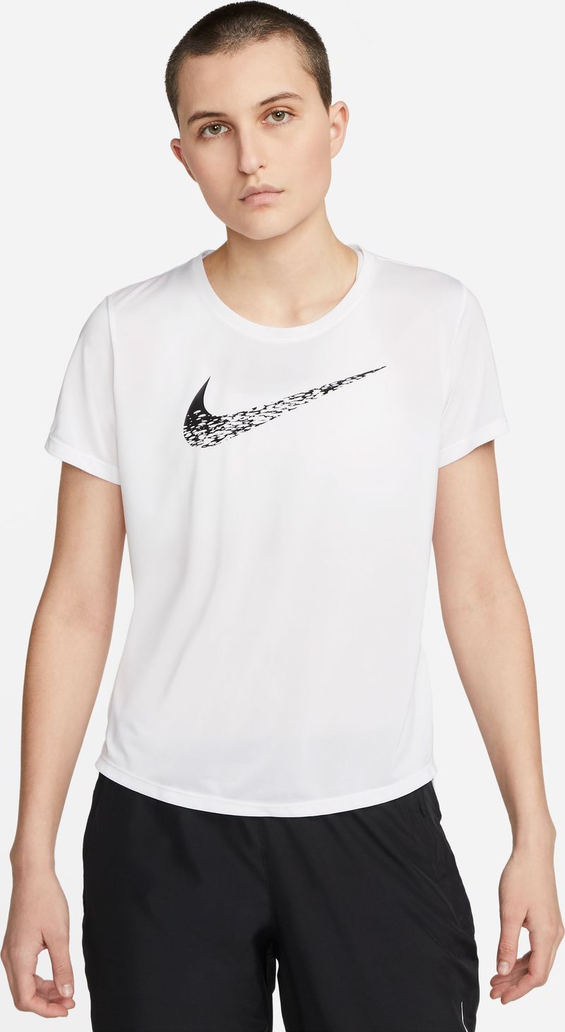 Camiseta-Manga-Corta-nike-para-mujer-W-Nk-Swoosh-Run-Ss-Top-para-correr-color-blanco.-Frente-Sobre-Modelo