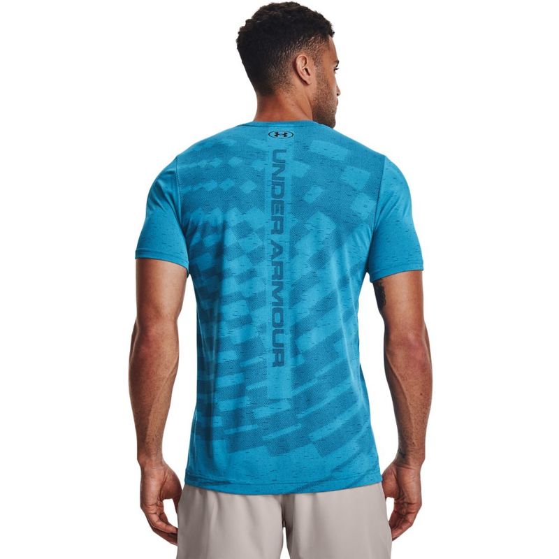 Camiseta-Manga-Corta-under-armour-para-hombre-Ua-Seamless-Radial-Ss-para-entrenamiento-color-azul.-Reverso-Sobre-Modelo